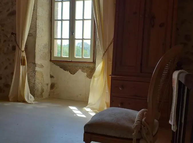 Moulin De Ludieras Feriehus *